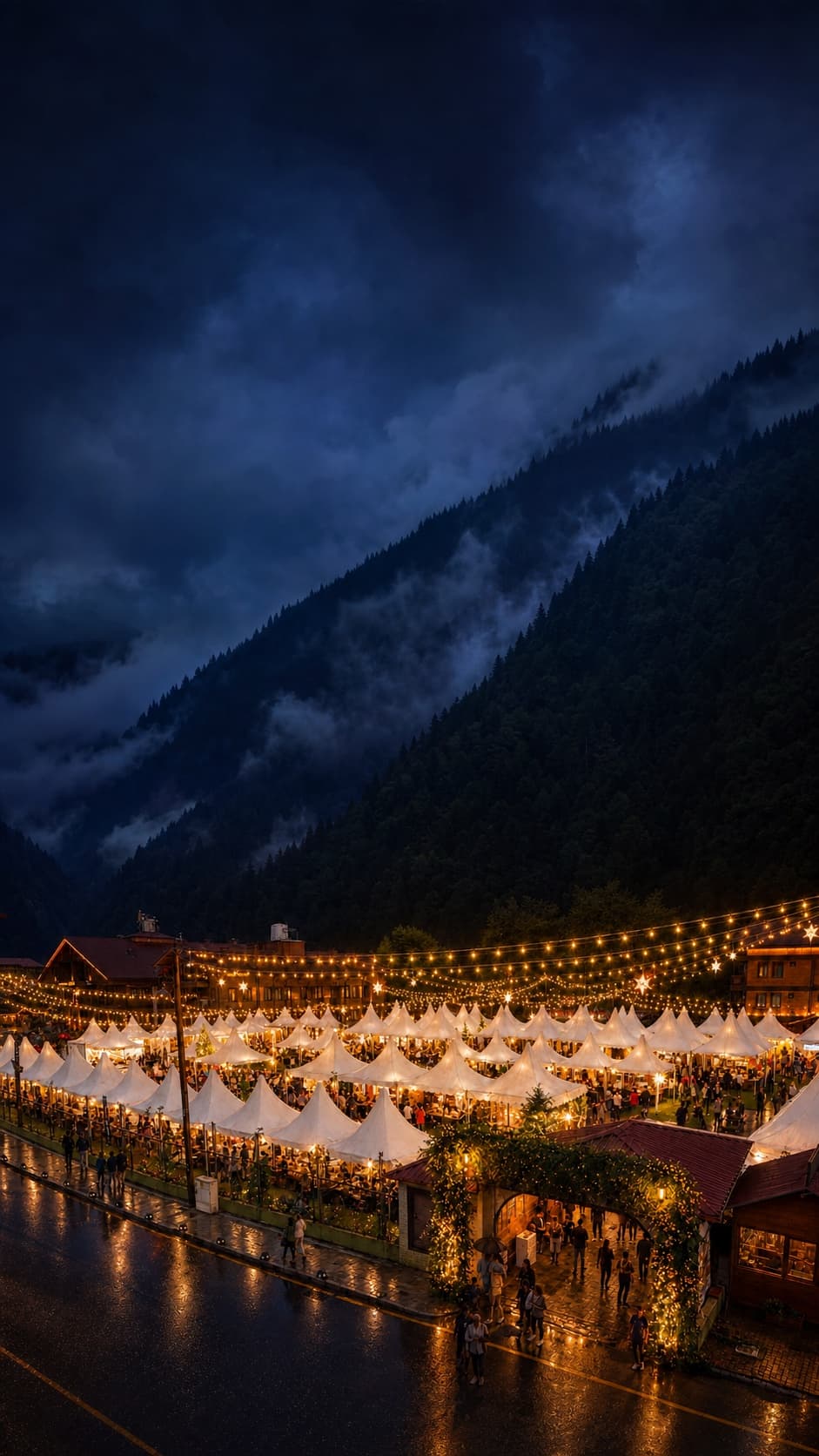 Festival alanındaki çadırlar ve ışıklar